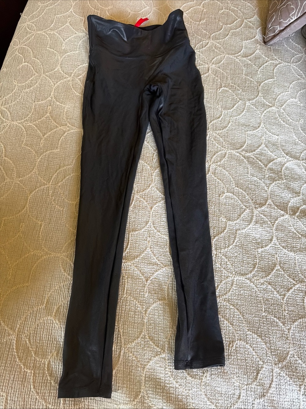 Spanx Leggings Women's Black Petite Length Mid Rise Small 26”